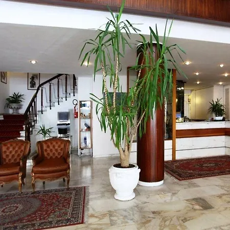 Hotel Ariston 3*