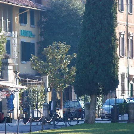 Hotel Ariston